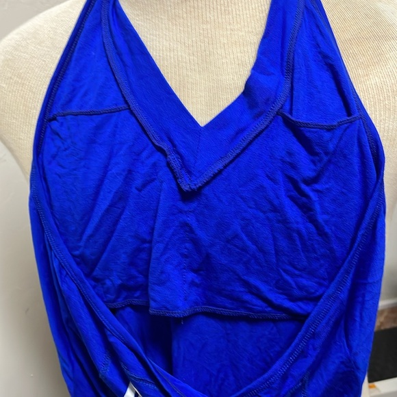 Blue NFL Patriots halter top fits small - Picture 4 of 11